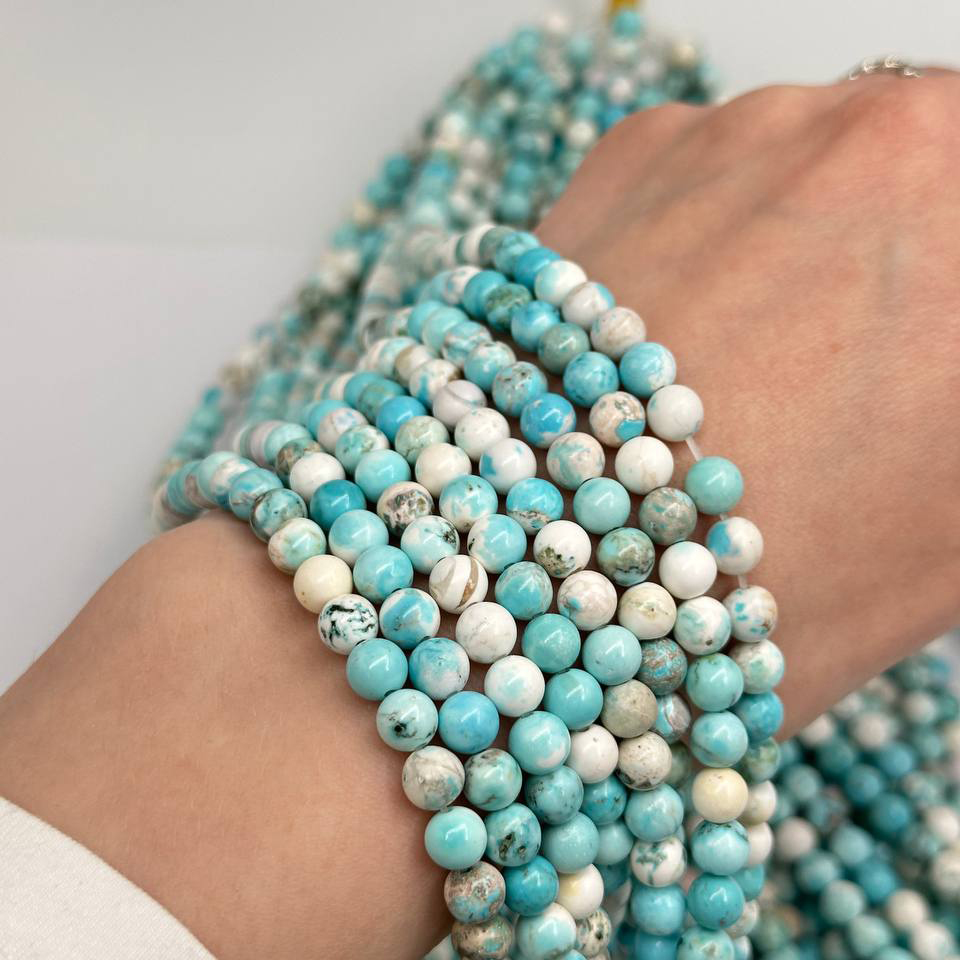 Бусины Турквенит гладкий глянцевый размеры 4мм 6мм 8мм натуральный камень