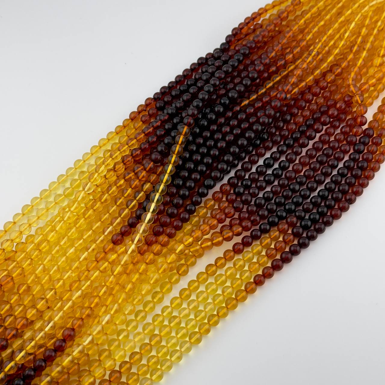 Янтарь натуральный размер 6мм